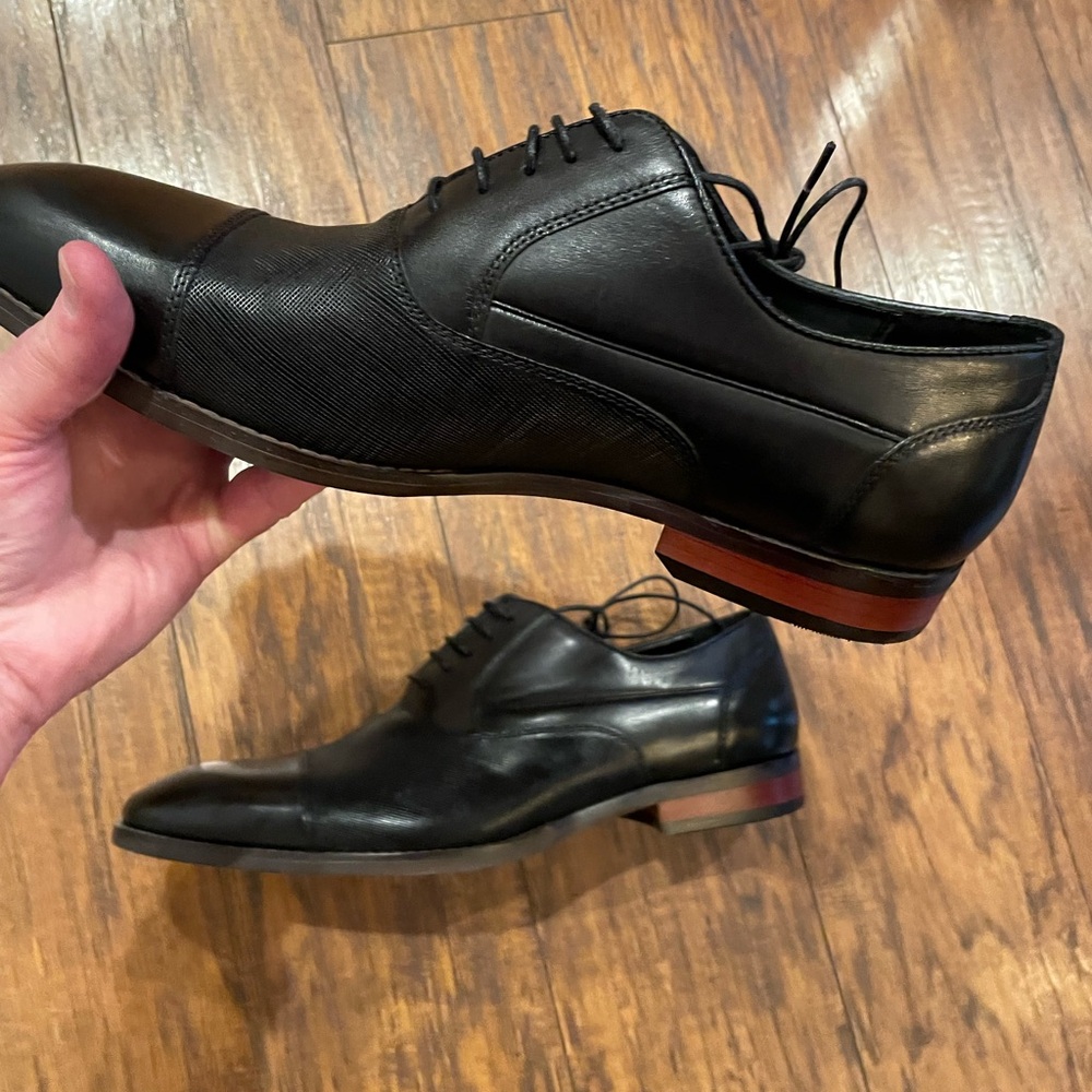 ** Never Worn ** Steve Madden 9.5 Black Proctor Oxford